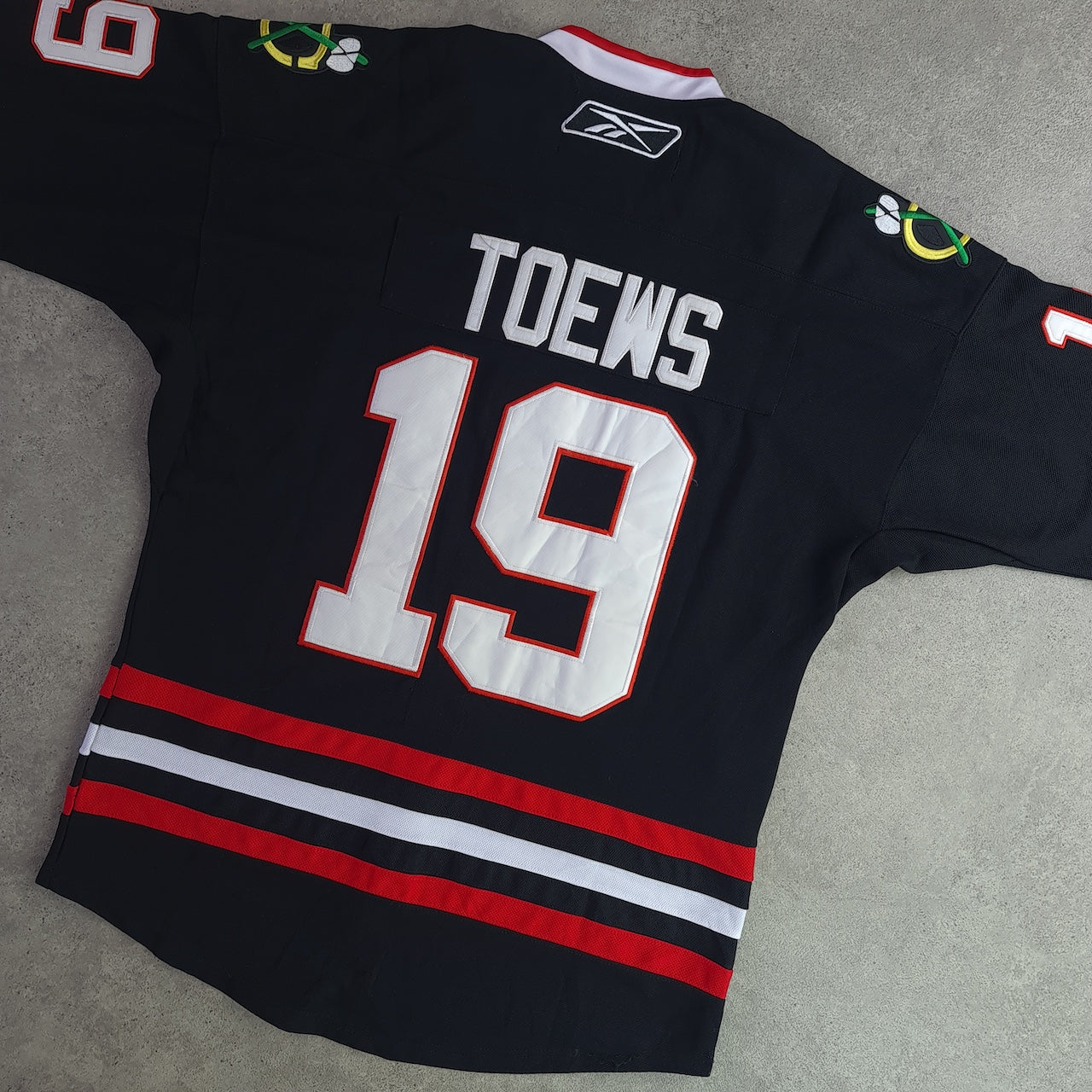Chicago Blackhawks NHL Reebok CCM Hockey Jersey - Toews 19
