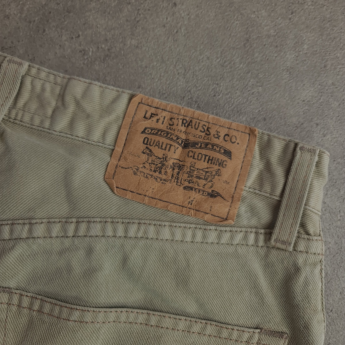 Vintage Levi's Light Wash Regualr Fit Jeans