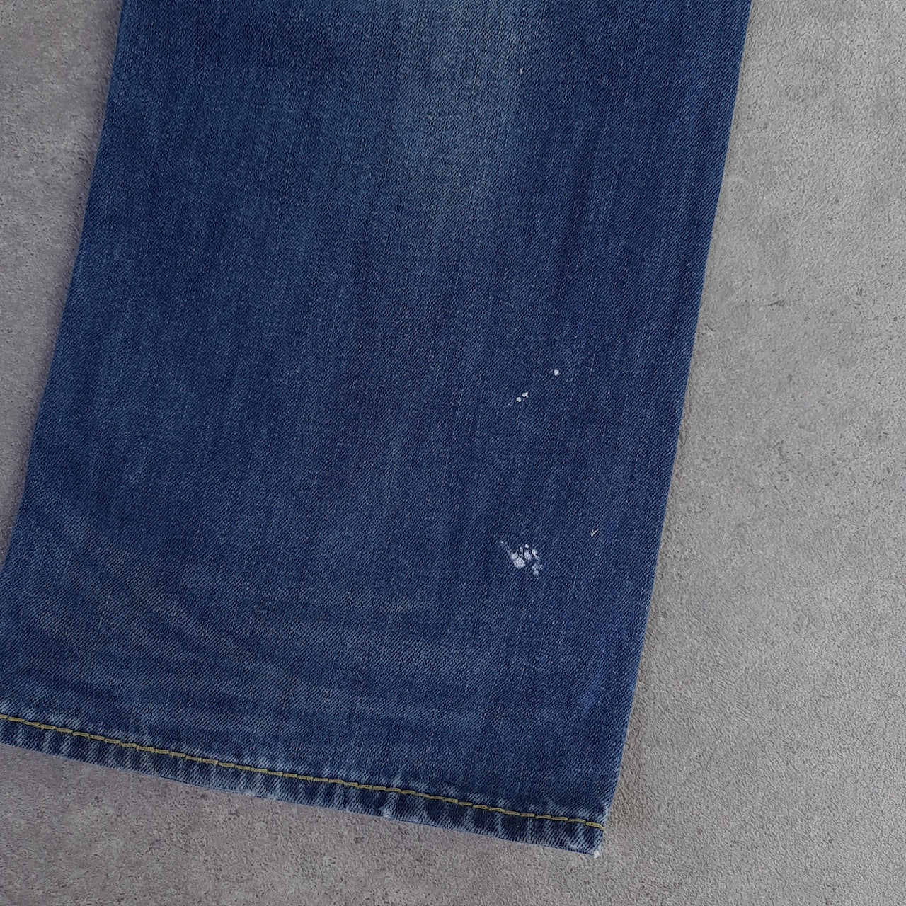 Y2K True Religion Big T Frayed Straight Jeans