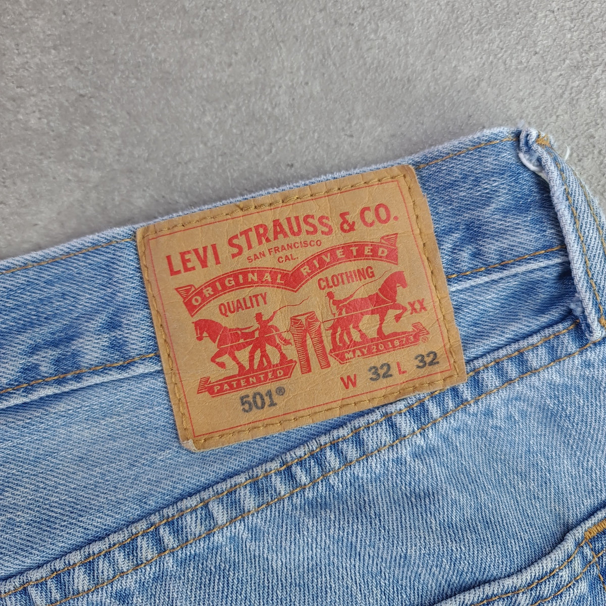 Levi's 501 Light Wash Jeans