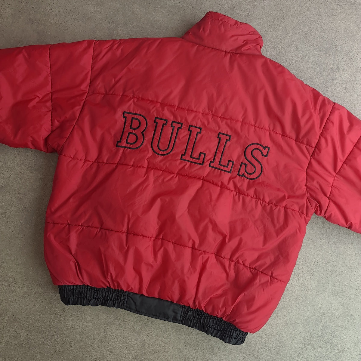 Vintage 90s NBA Chicago Bulls Reversible Puffer Coat