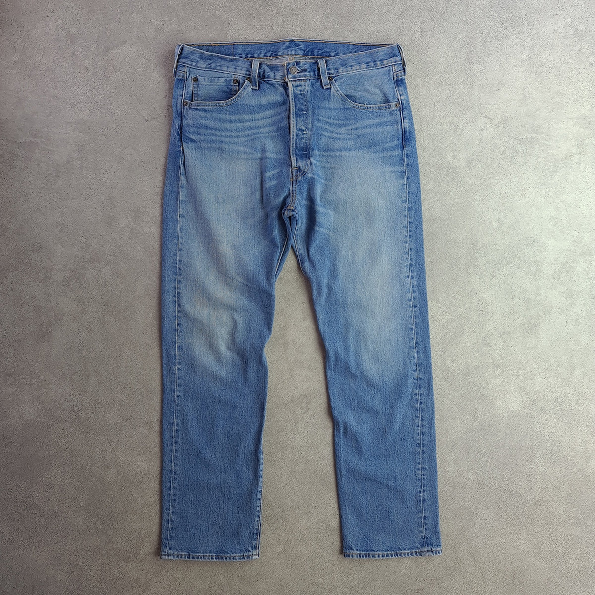 Levi's 501 Distressed Medium Wash Jeans