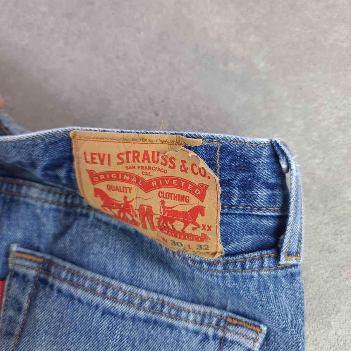 Levi's 501 Medium Wash Jeans