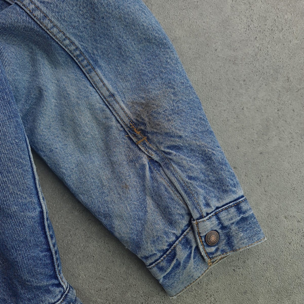 Vintage Levi's Distressed Sherpa Denim Jacket