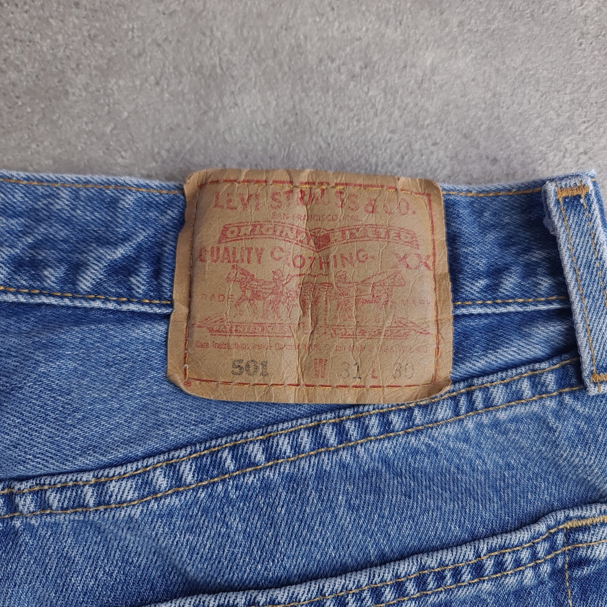 Y2K Levi's 501 Medium Stonewash Jeans