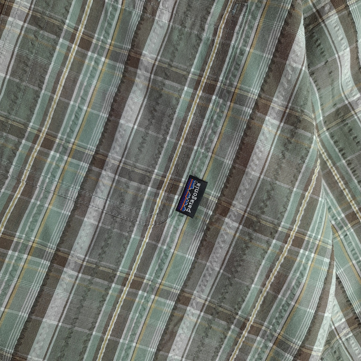 Y2K Patagonia Puckerware Seersucker Short Sleeve Shirt