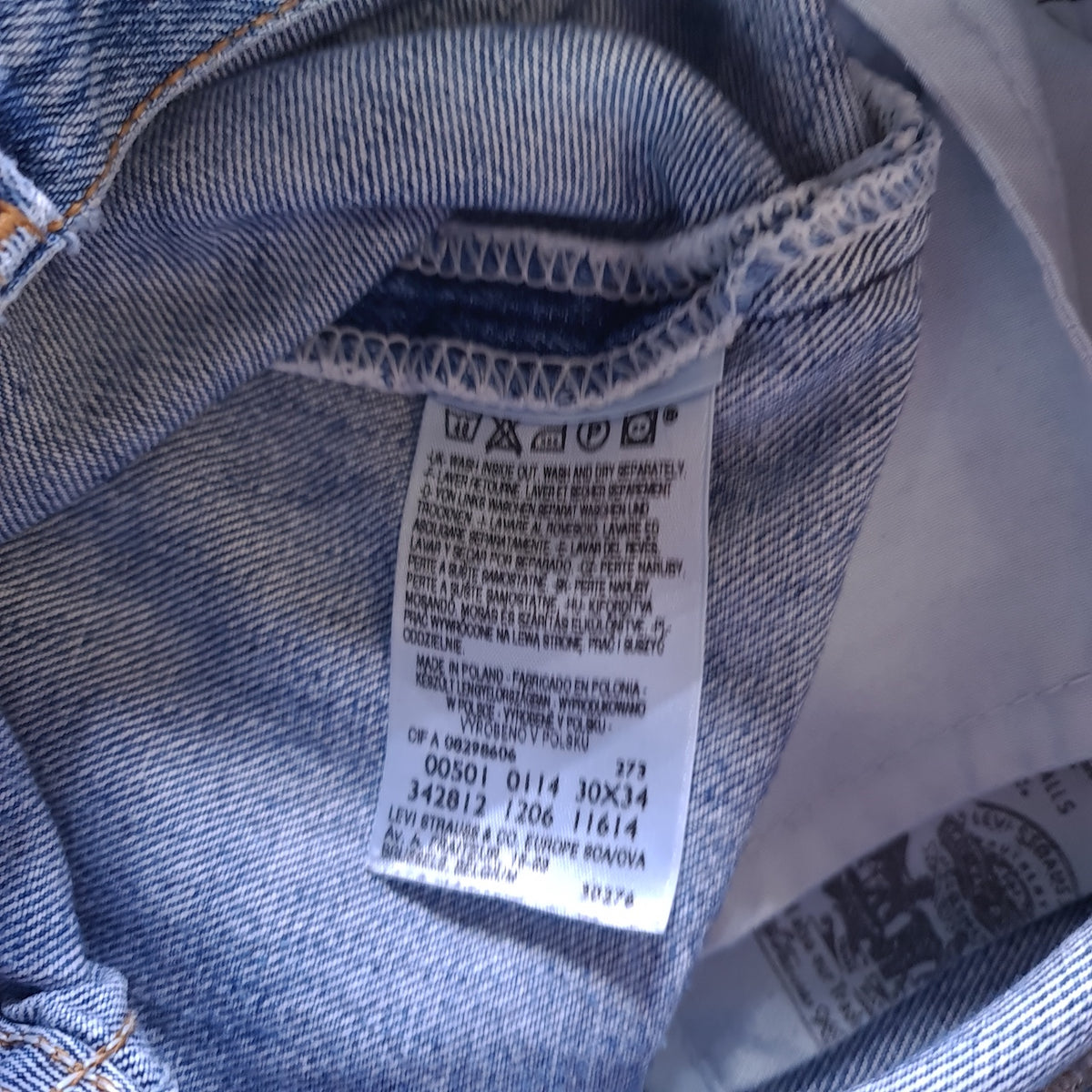 Y2K Levi's 501 Medium Wash Jeans