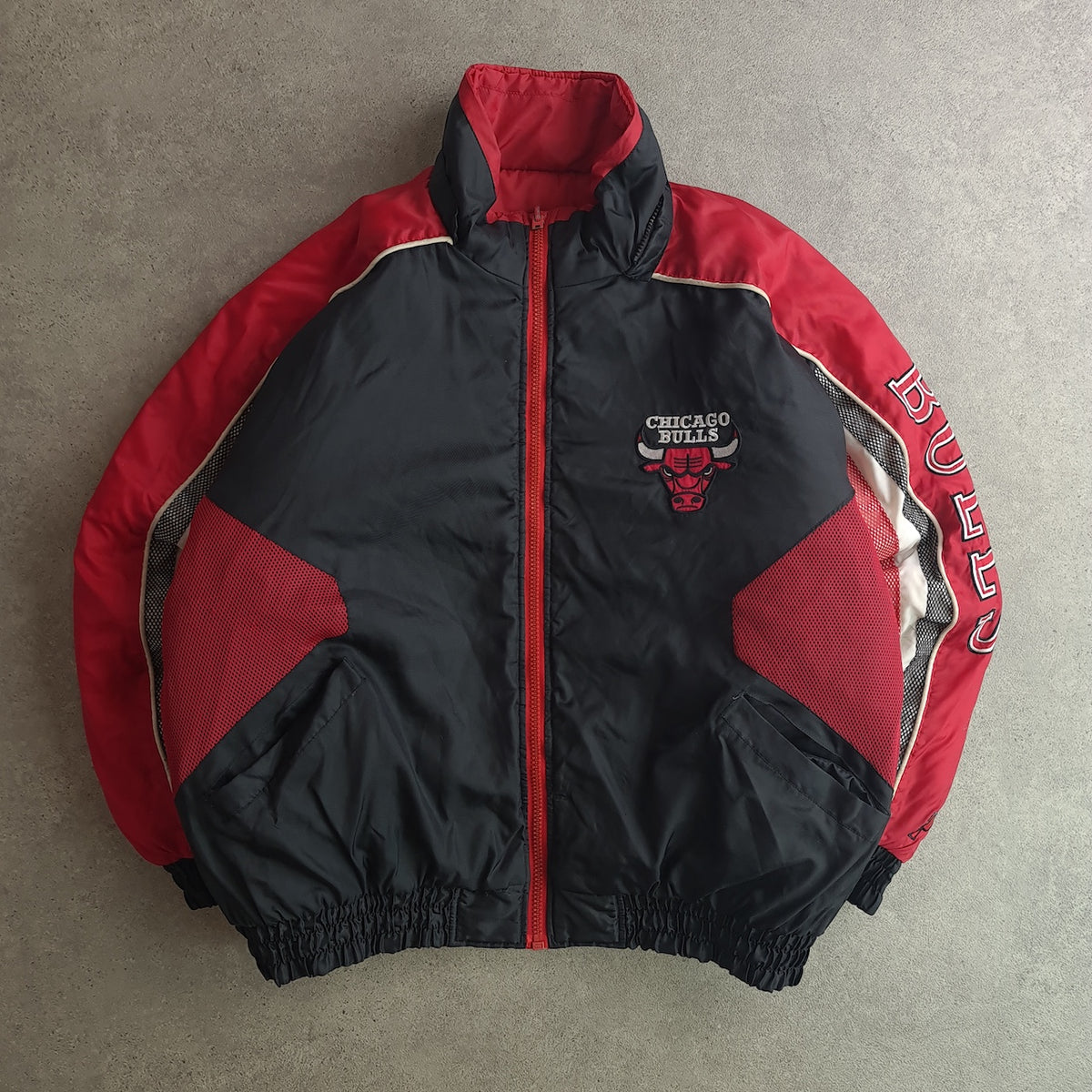 Vintage 90s NBA Chicago Bulls Reversible Puffer Coat