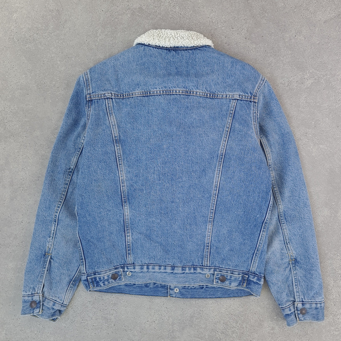 LEVIS Sherpa Lined Denim Jacket