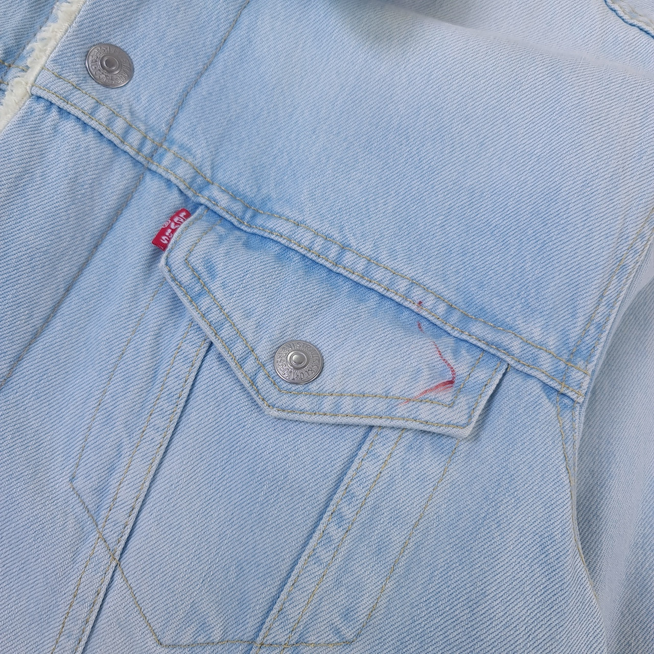 LEVI'S Sherpa Lined Denim Jacket