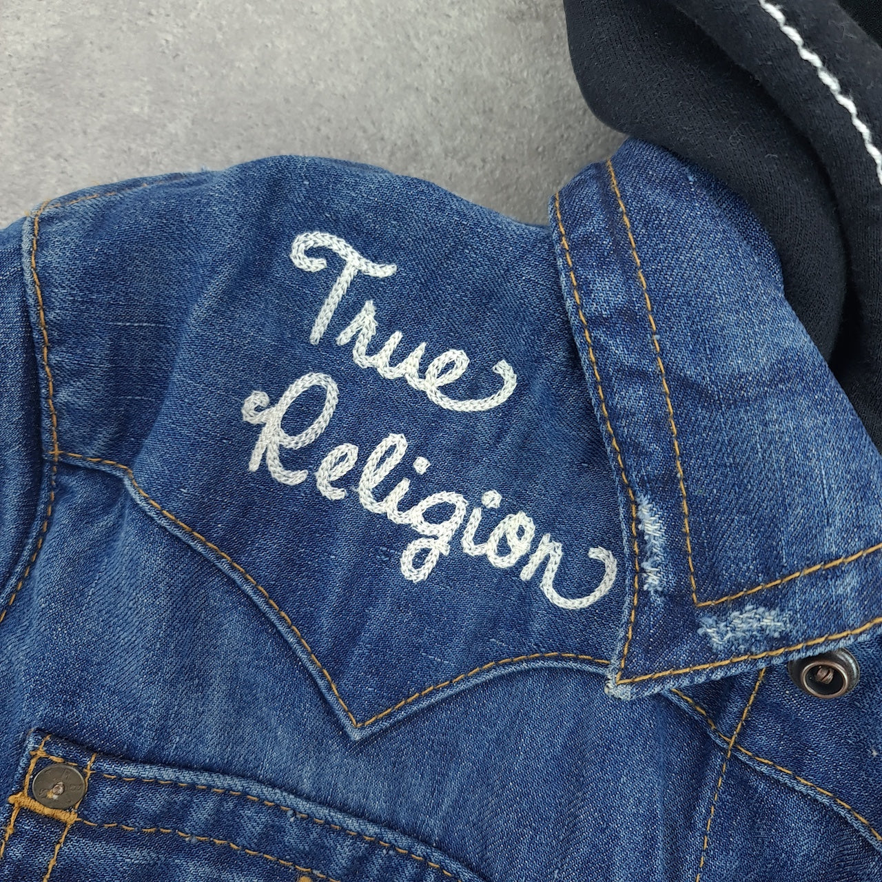 TRUE RELIGION Denim Jacket