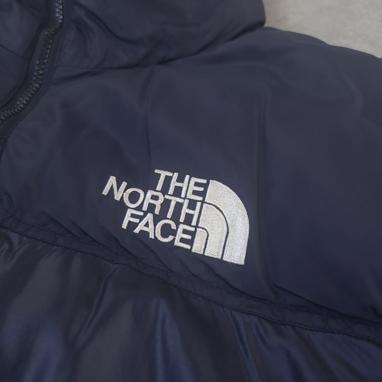 THE NORTH FACE Nuptse Puffer Jacket