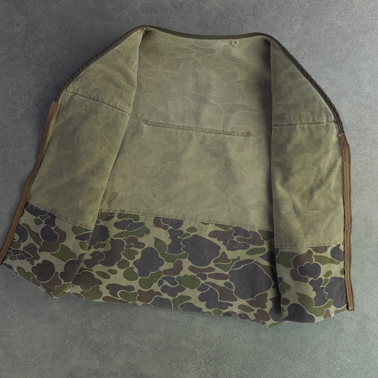 Carthartt Camo Fishing/Hunting Vest