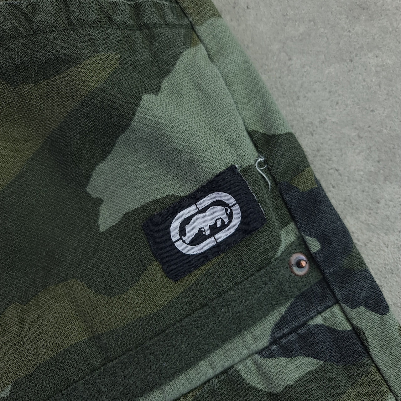Ecko Unltd Y2K Baggy Camo Cargo Shorts