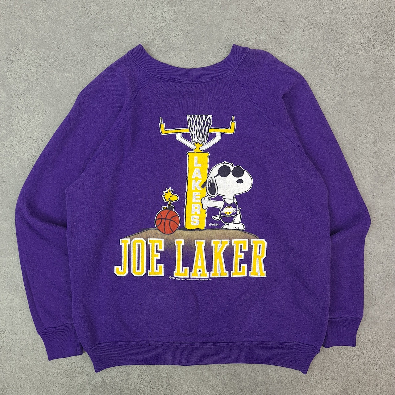 90s SNOOPY PEANUTS LA LAKERS Sweatshirt