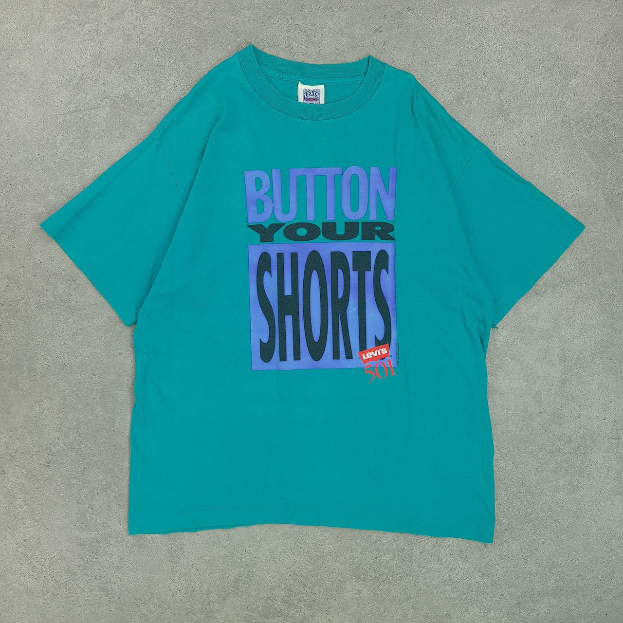 LEVIS 501 Button Your Shorts T-Shirt