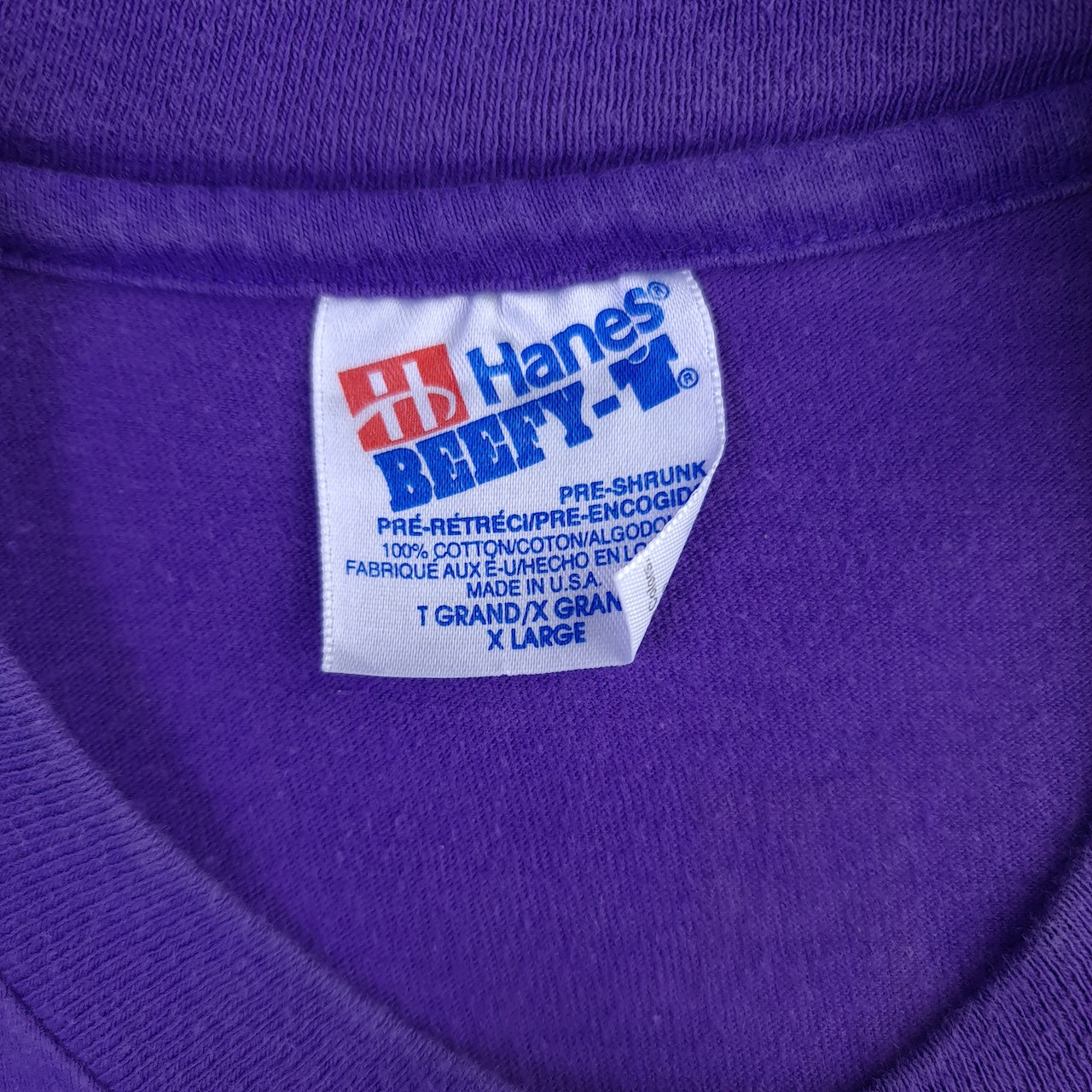 Vintage Hooters Dallas, TX Embroidered T-Shirt