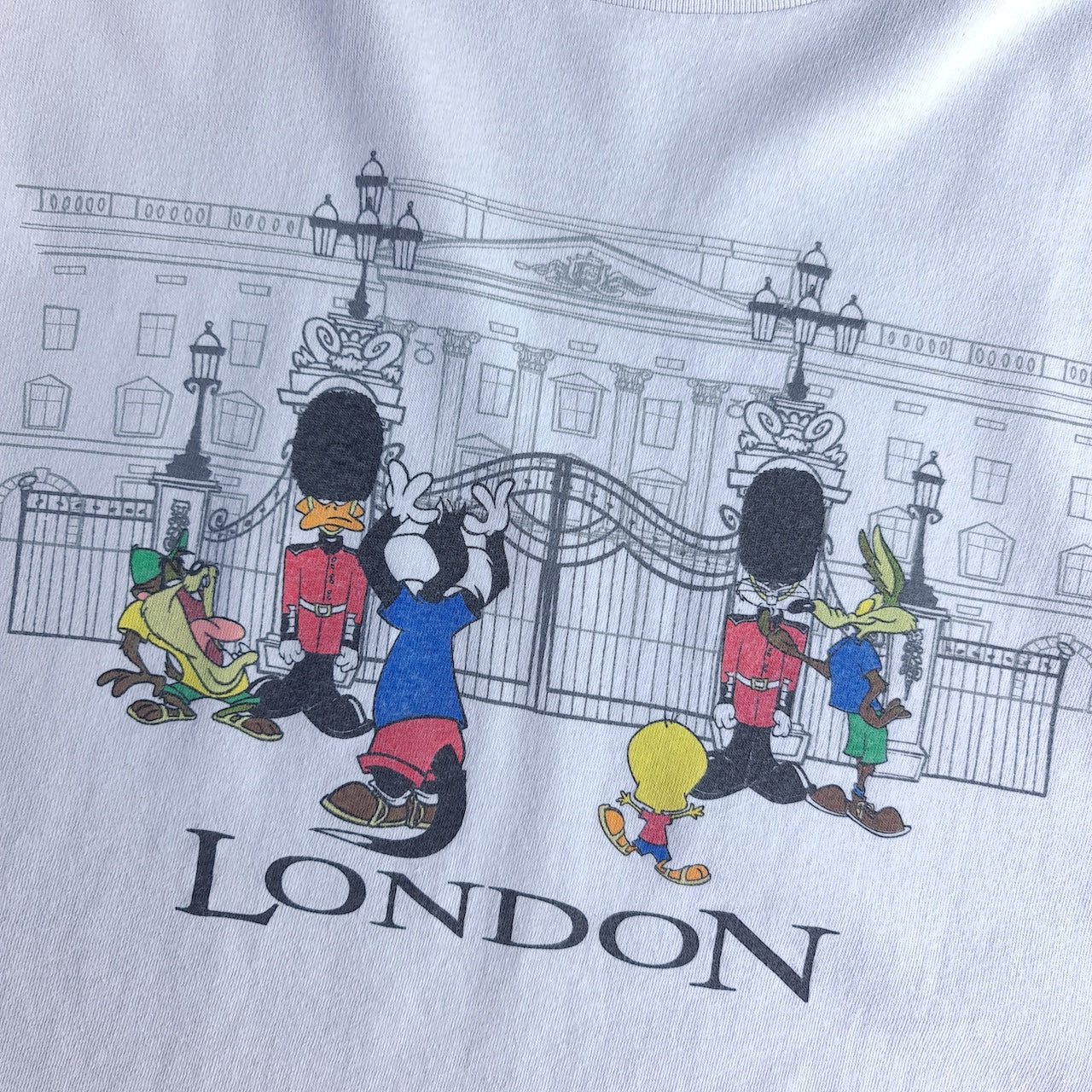 Vintage Warner Bros London Character T-Shirt
