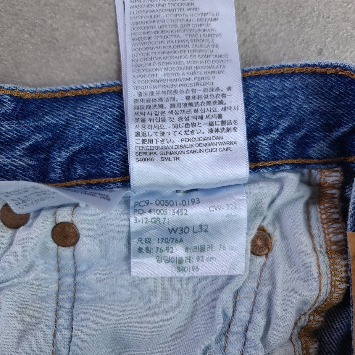 Levi's 501 Medium Wash Jeans