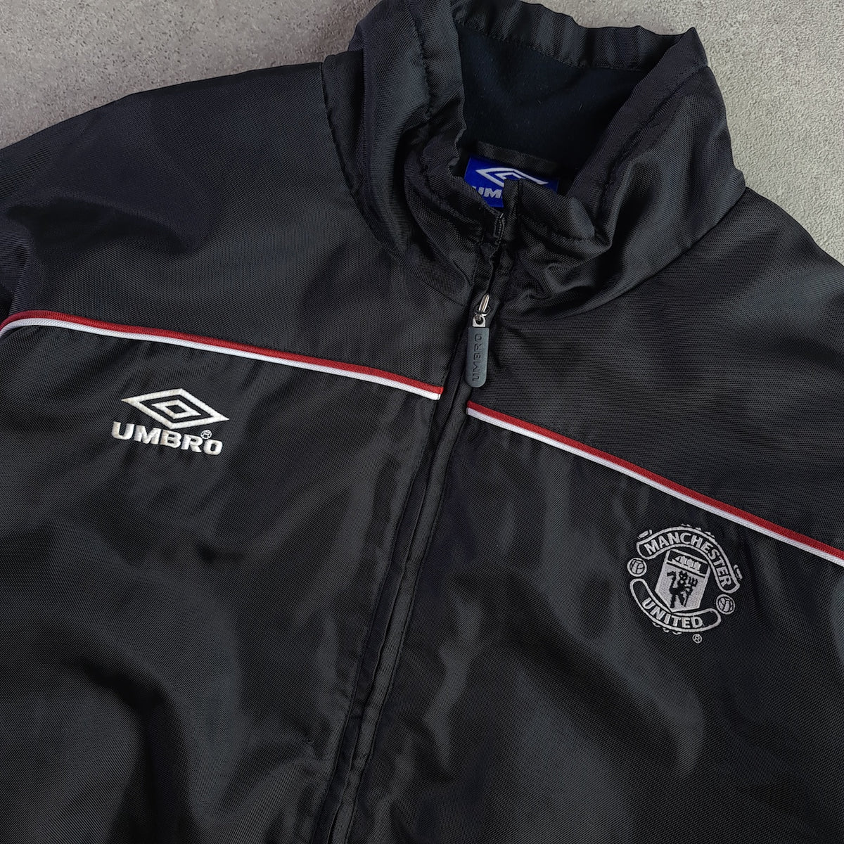 Vintage Umbro 1998-2000 Manchester United Padded Training Jacket