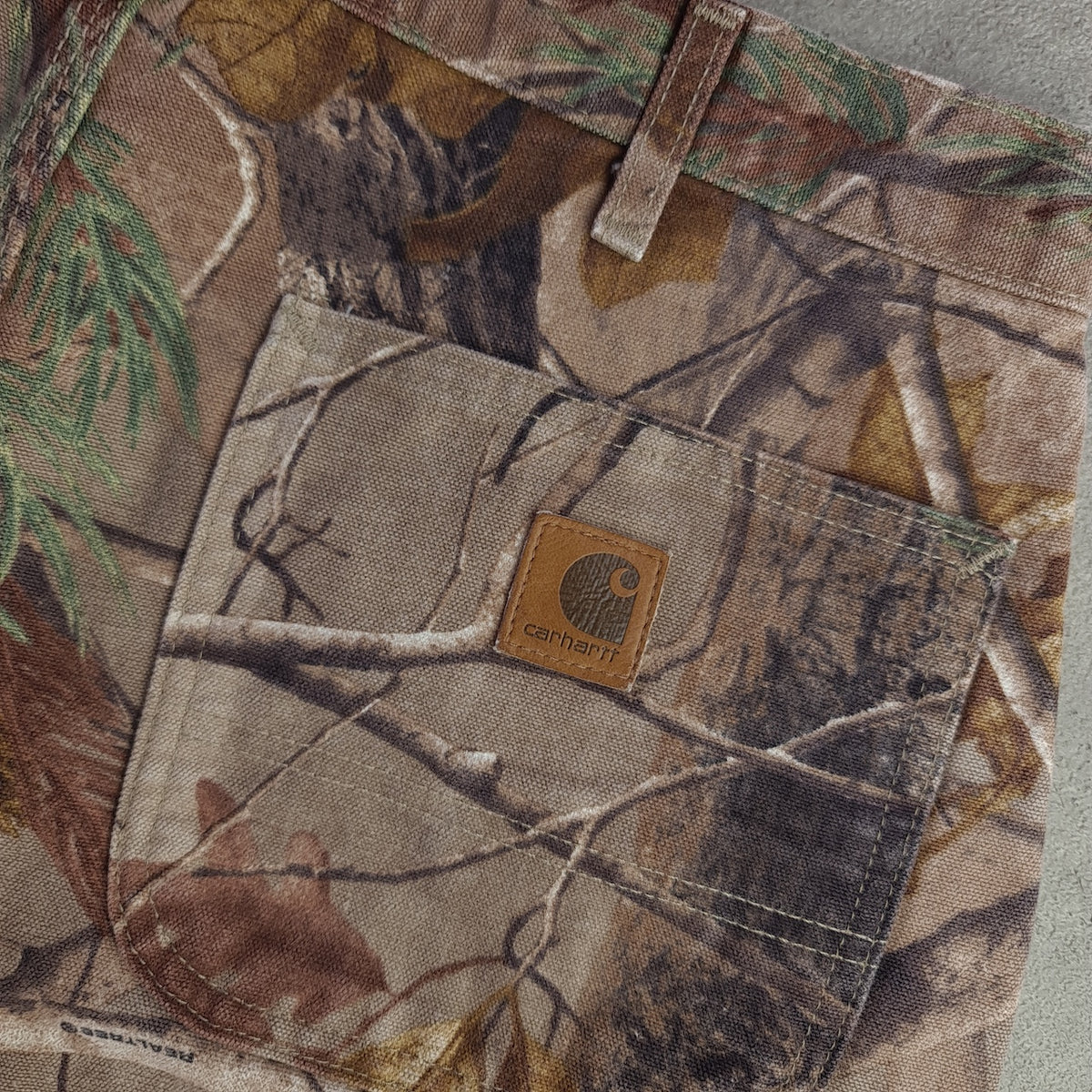 Y2K Carhartt B235 CAP Realtree Camo Carpenter Pants