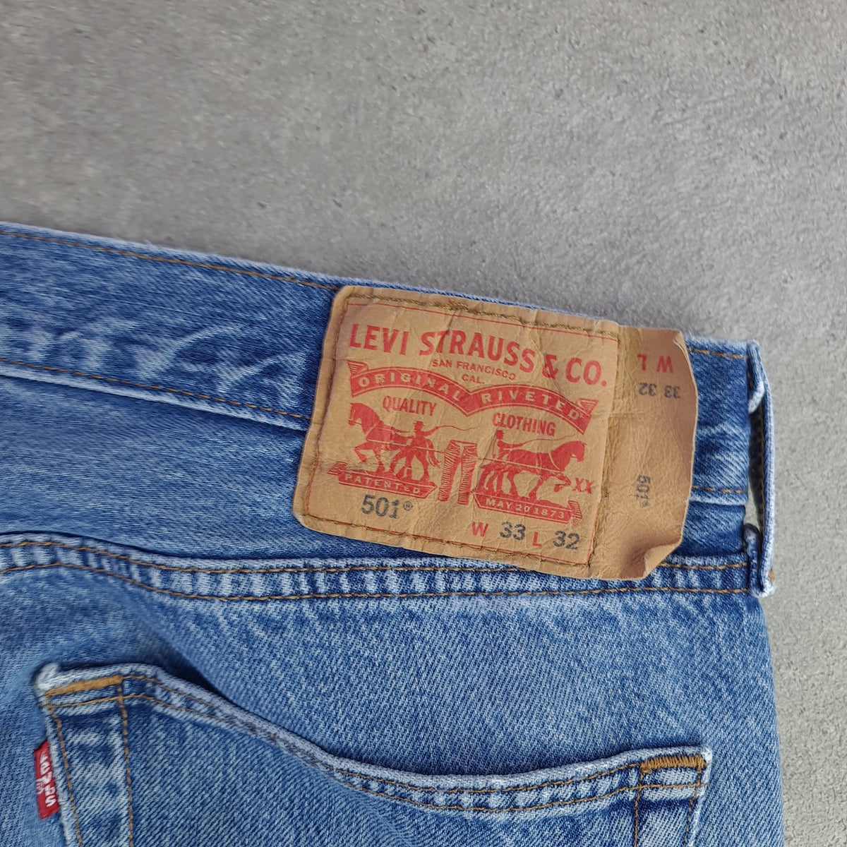 Levi's 501 Medium Wash Jeans