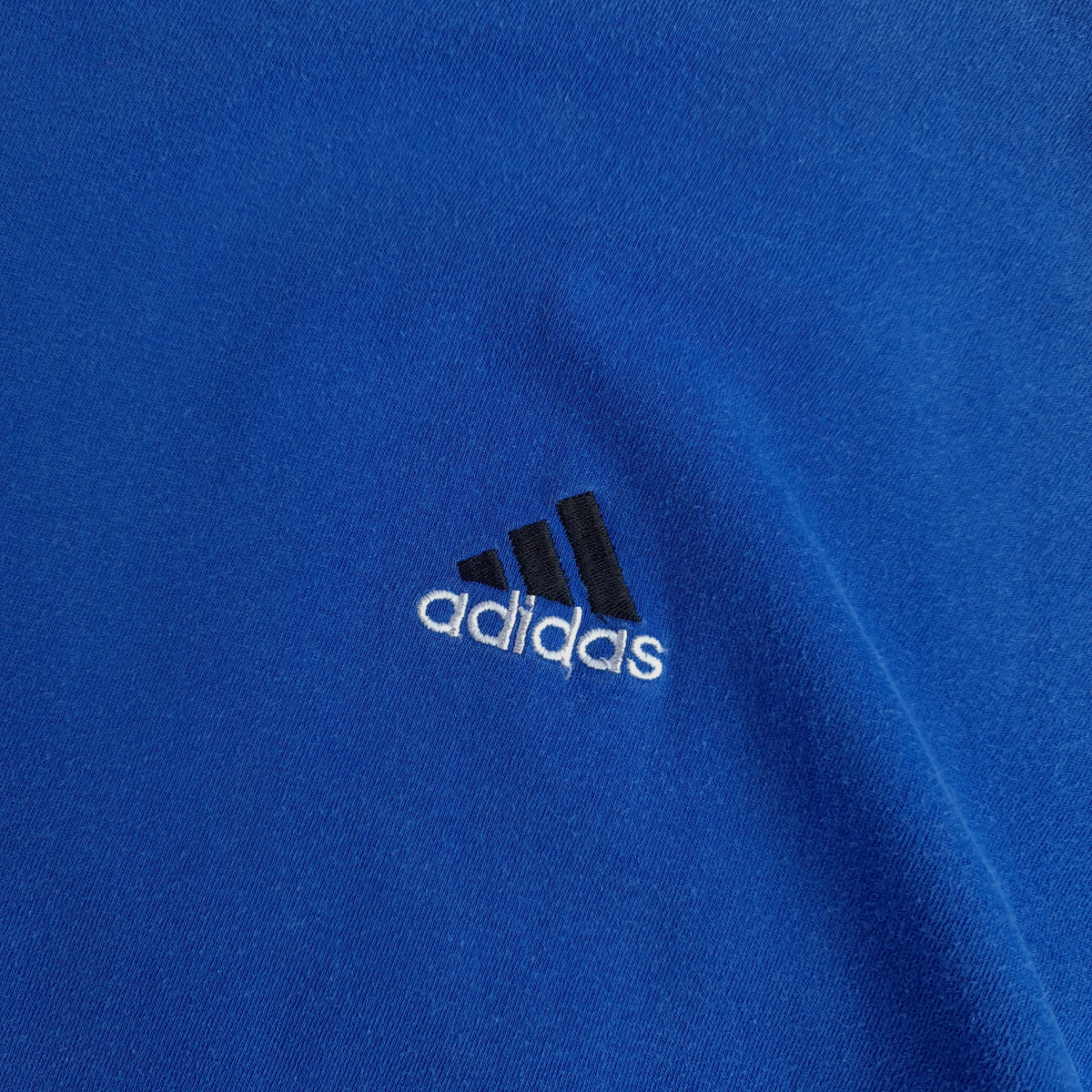 Vintage 90s Adidas Small Logo T-Shirt