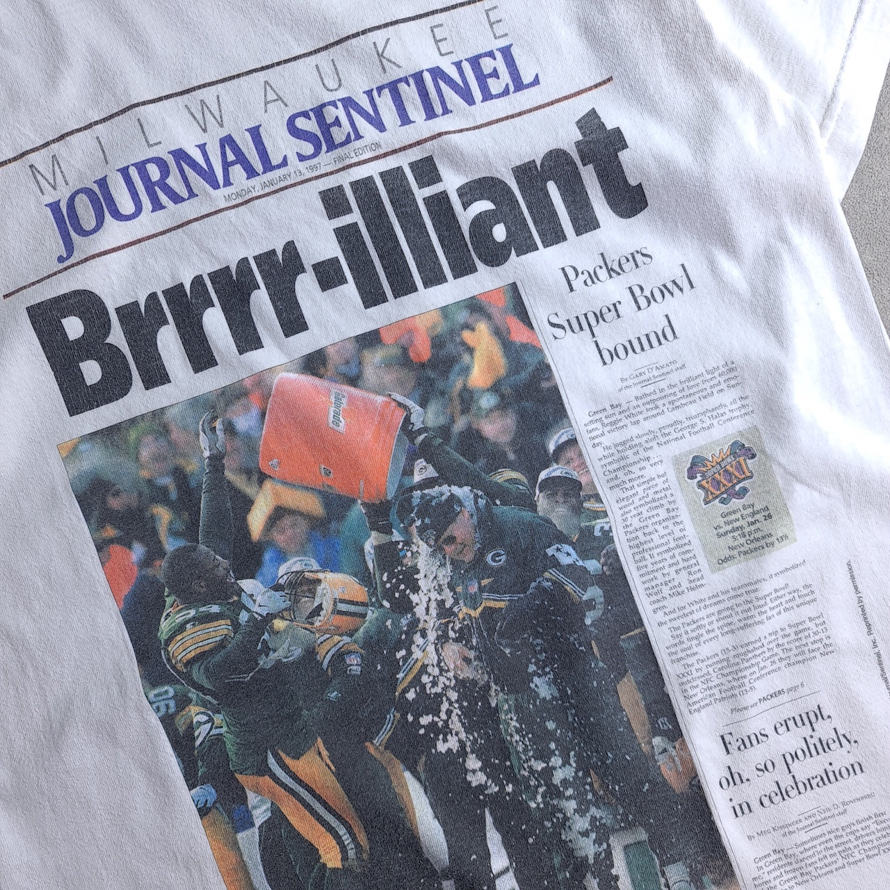 Vintage 1997 Green Bay Packers Brrrr-illiant Superbowl T-Shirt