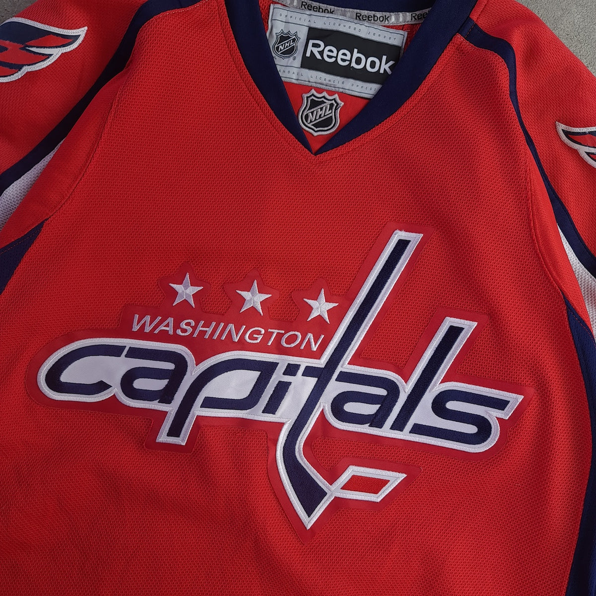 Washington Capitals Reebok NHL Jersey - Varlamov 40